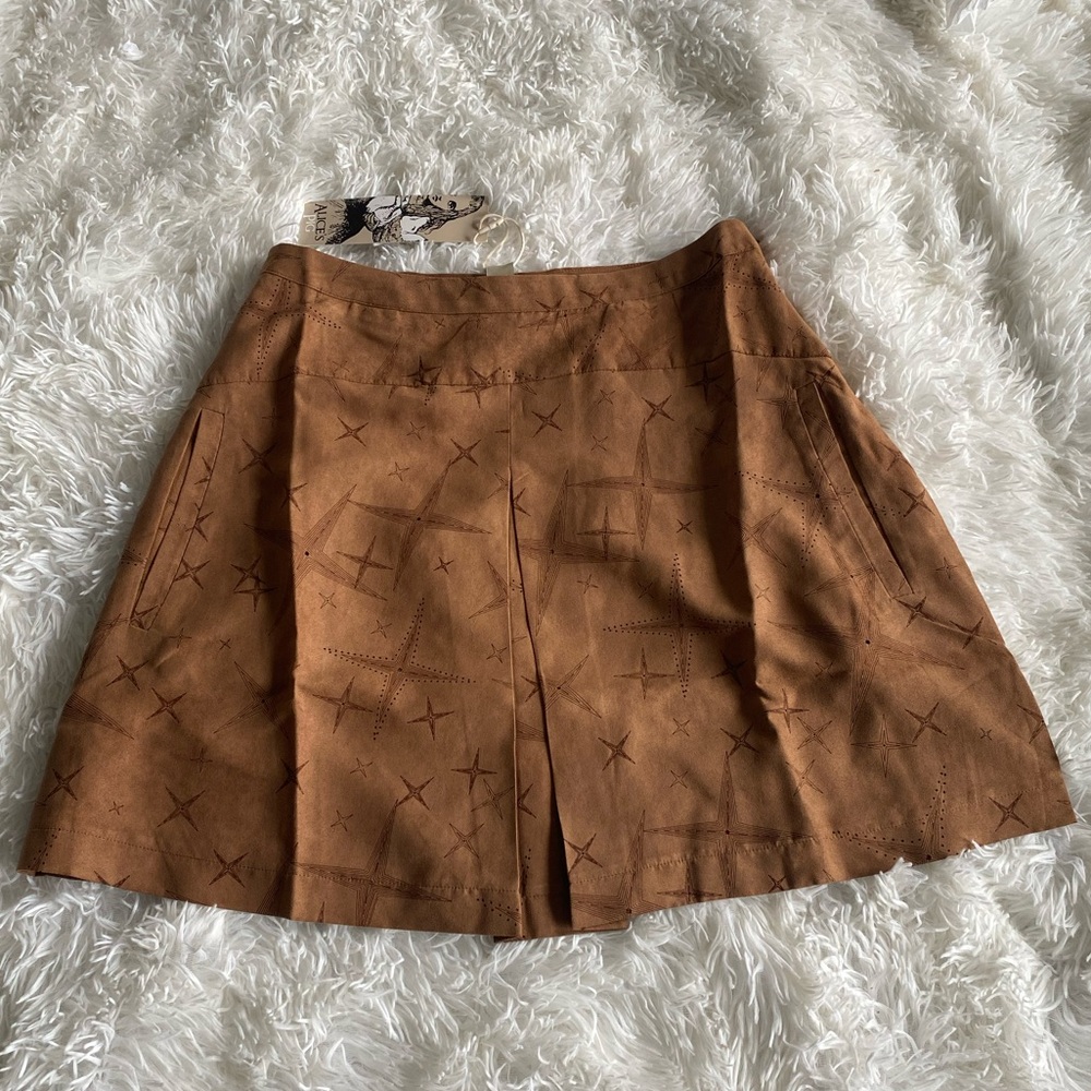 Alice’s Pig Brown Pleated Skirt with Pockets
